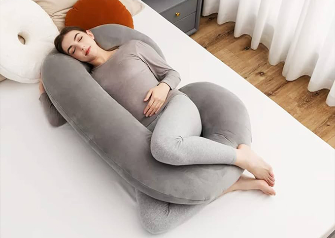 Meet the Most Flexible Pregnancy Pillow on the Market