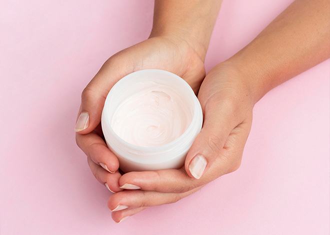 Tips for Picking the Perfect Pregnancy Stretch Mark Cream