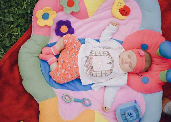 Sweet Dreams: What clothing is suitable for a baby during sleep?